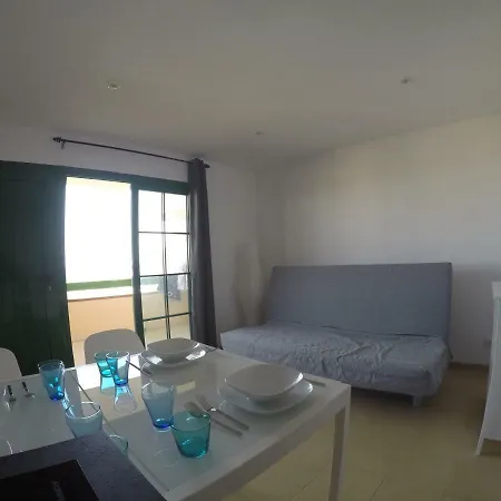 Ocean View Bouganville Apartament Costa De Antigua